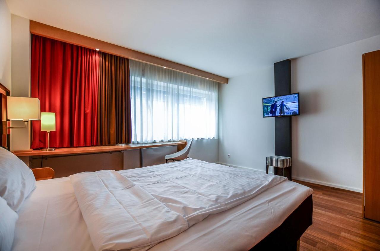 Stay Lev Hotel Леверкузен Экстерьер фото