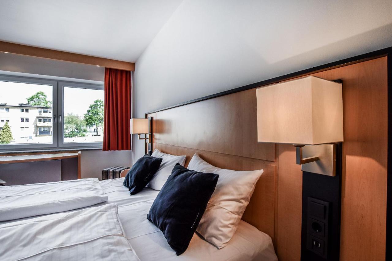 Stay Lev Hotel Леверкузен Экстерьер фото