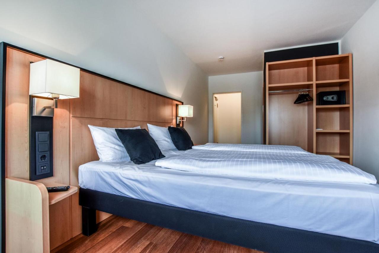 Stay Lev Hotel Леверкузен Экстерьер фото