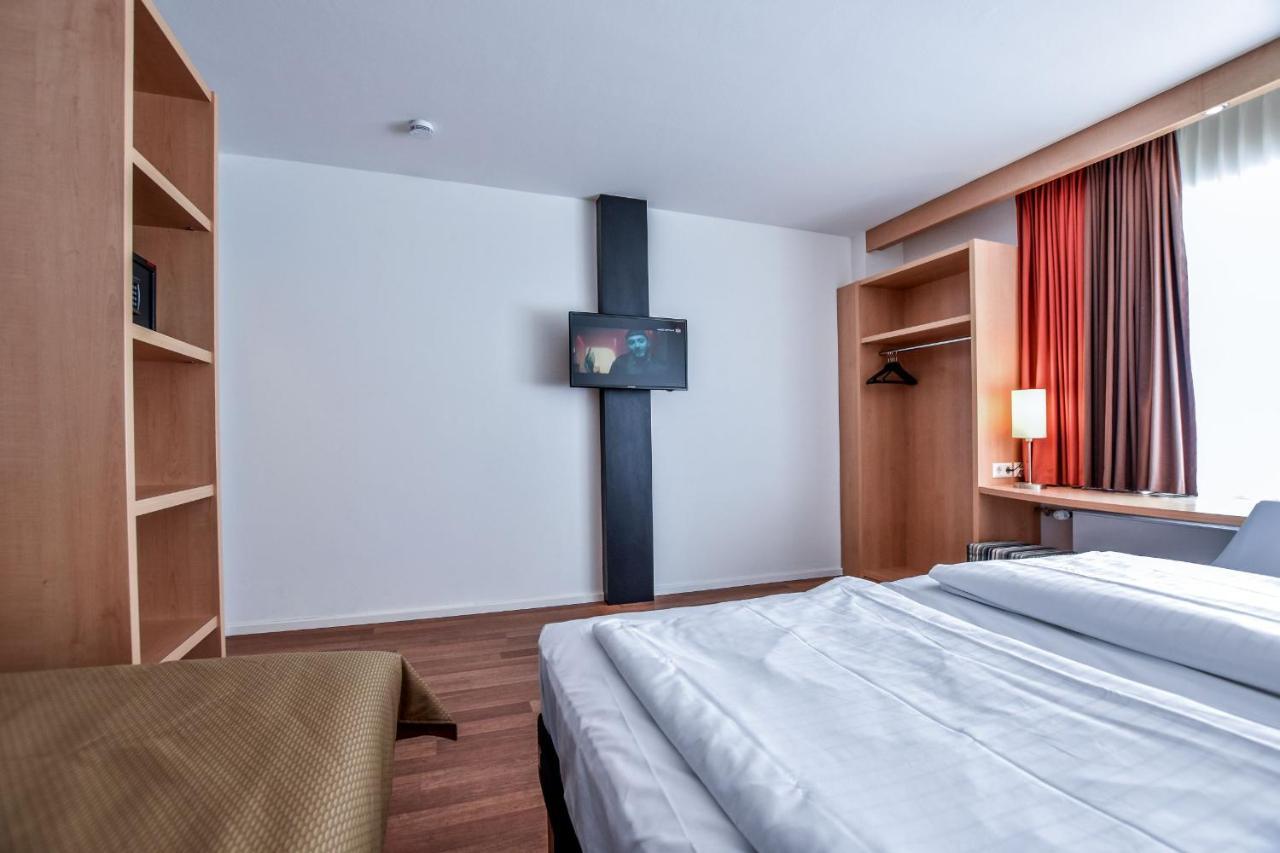 Stay Lev Hotel Леверкузен Экстерьер фото